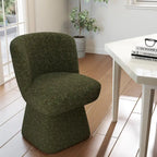 Chaises de salle à manger tapissées de tissu