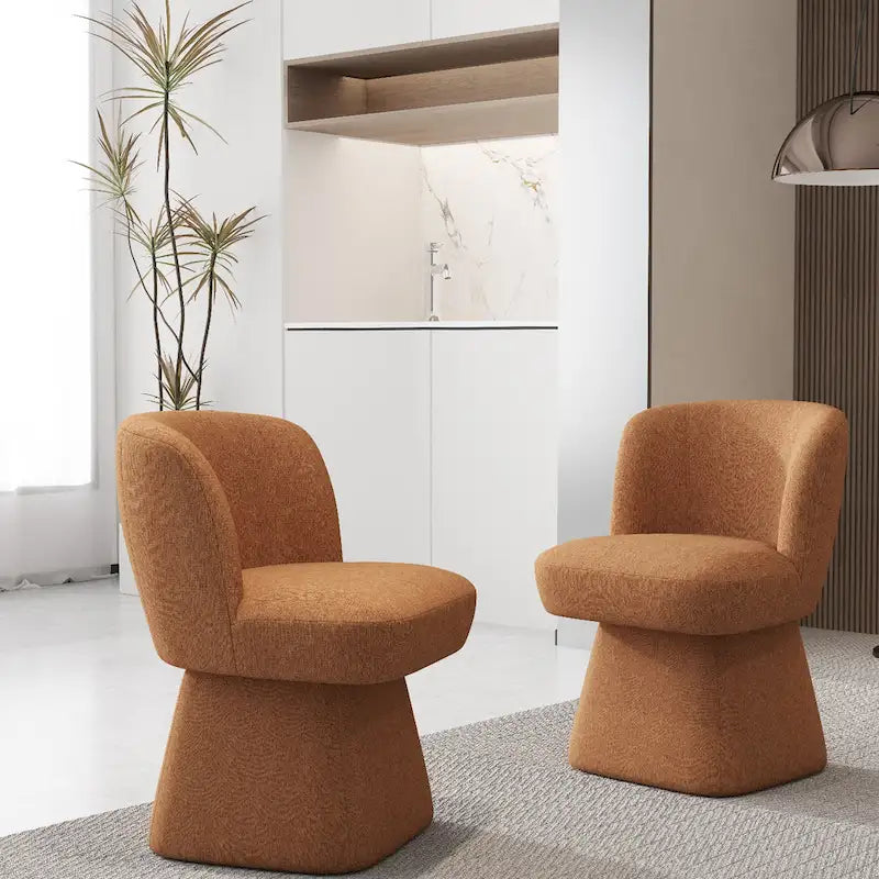 Chaises de salle à manger tapissées de tissu