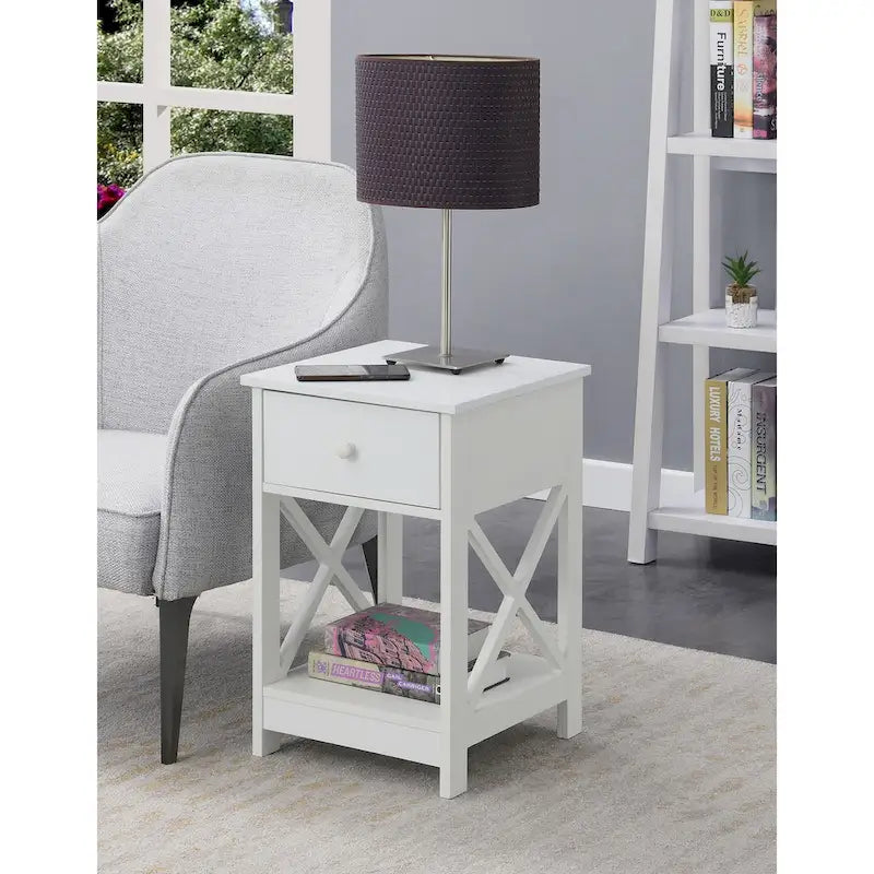 Table d'appoint style Oxford avec 1 tiroir et étagère ouverte | Plusieurs finitions | Table d'appoint compacte