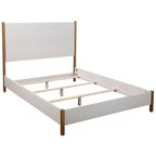 Lit en panneau de bois blanc